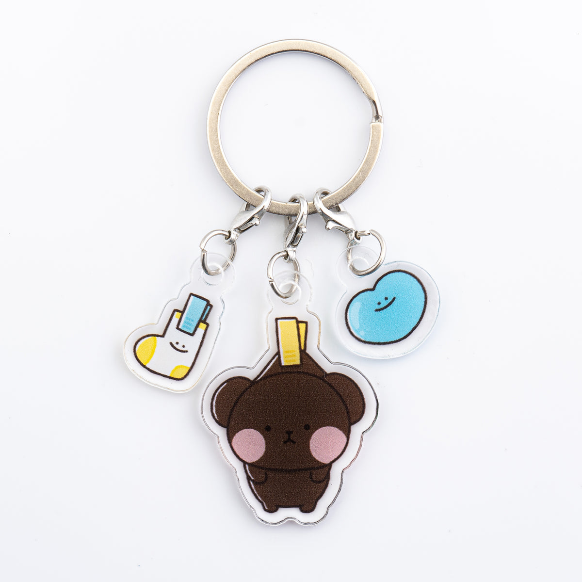 くまちょの3連アクリルキーホルダー（洗濯物ver.）